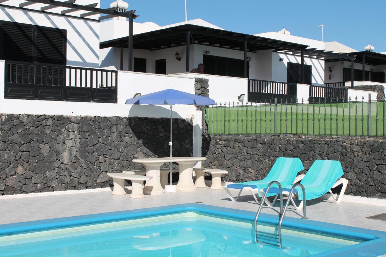 Villas Vistabella Puerto del Carmen  Exteriör bild